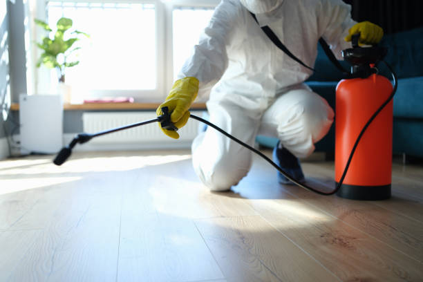 Best Pest Removal Services  in Mackinaw, IL